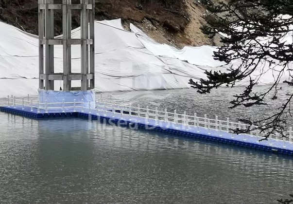 香格里拉尾矿库浮桥